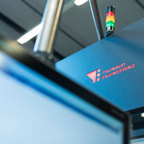 How to pack bags of crisps with a fully automatic case packer